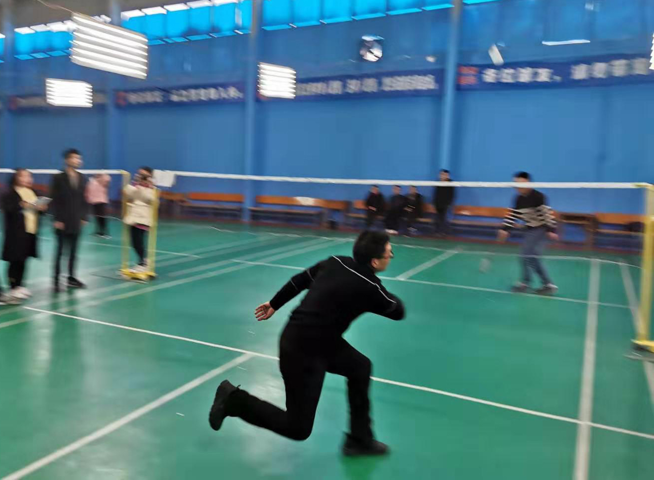 河南藍(lán)軟科技有限公司第九屆羽毛球大賽